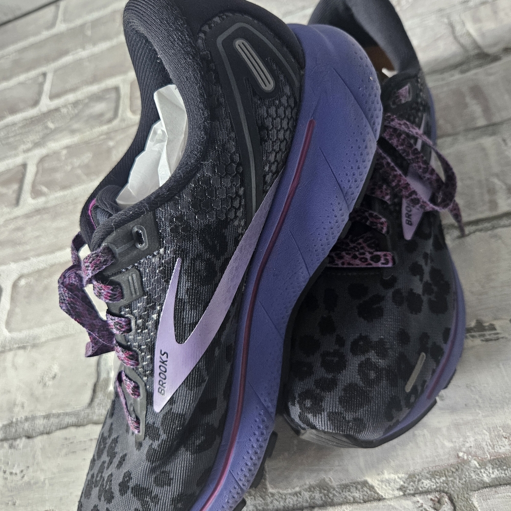 Brooks Ghost 14 women's size 8.5